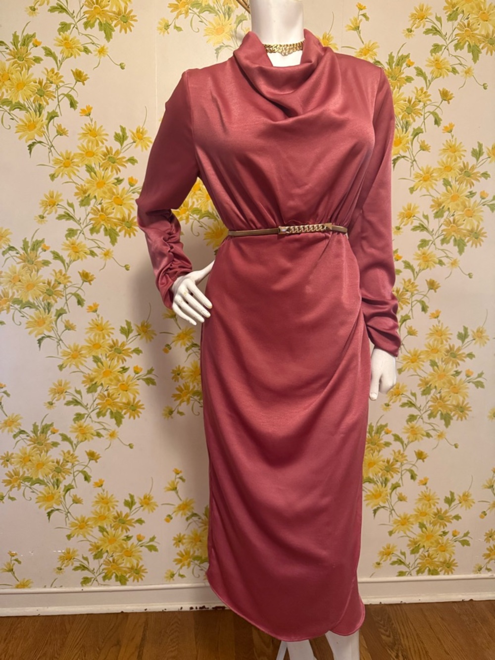 High neck drape Midi Dress size M in Rose /muldberry